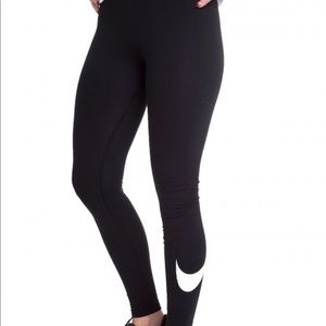 XL Nike leggings